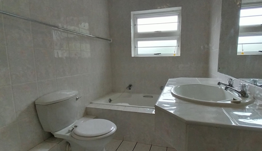 4 Bedroom Property for Sale in Bettys Bay Western Cape